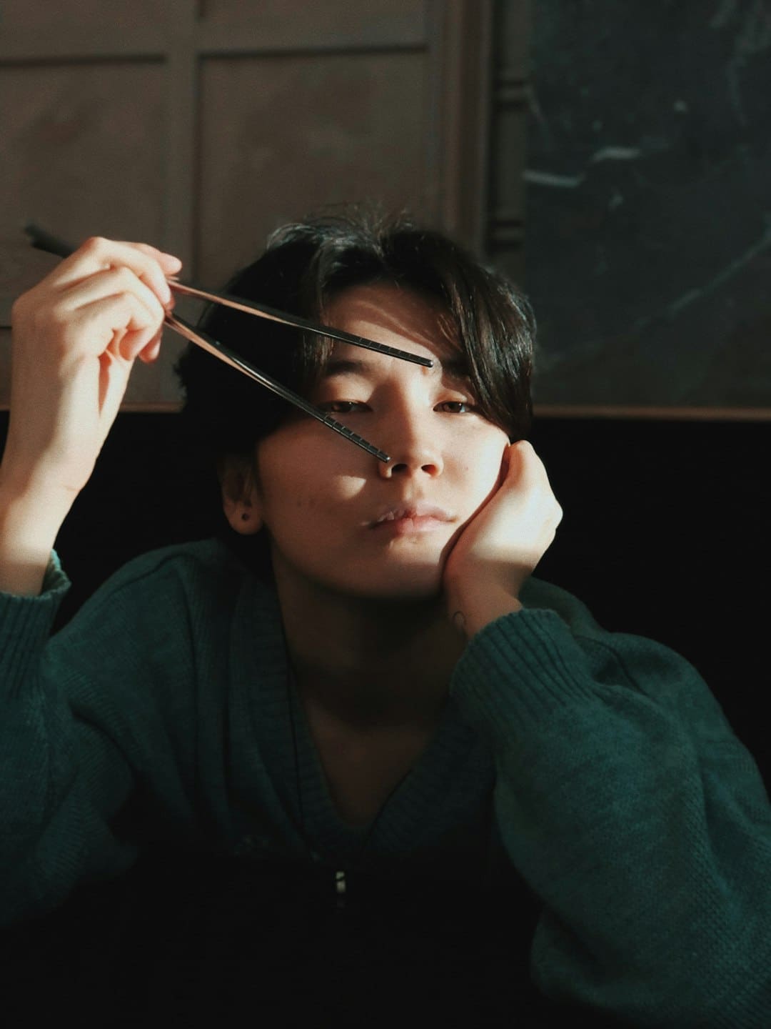 杨洋无什物打戏 敬业精神获赞